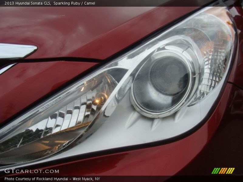 Sparkling Ruby / Camel 2013 Hyundai Sonata GLS