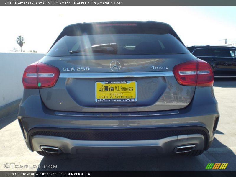 Mountain Grey Metallic / Ash 2015 Mercedes-Benz GLA 250 4Matic