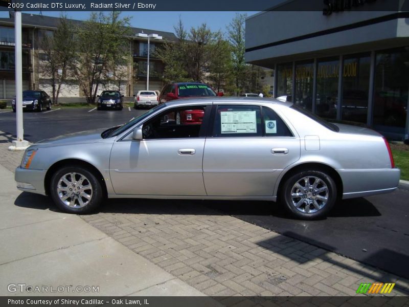 Radiant Silver / Ebony 2009 Cadillac DTS Luxury
