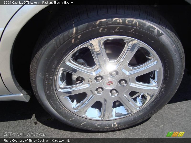 Radiant Silver / Ebony 2009 Cadillac DTS Luxury