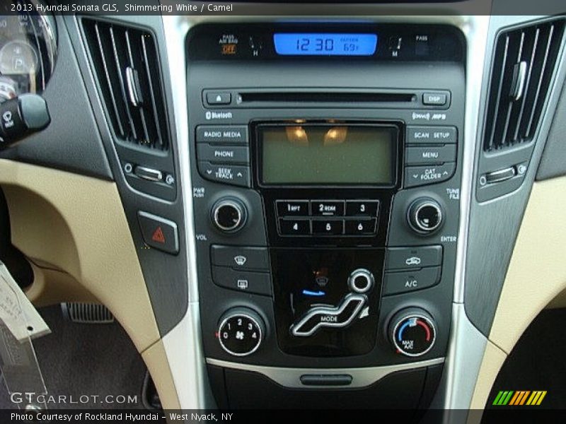 Shimmering White / Camel 2013 Hyundai Sonata GLS