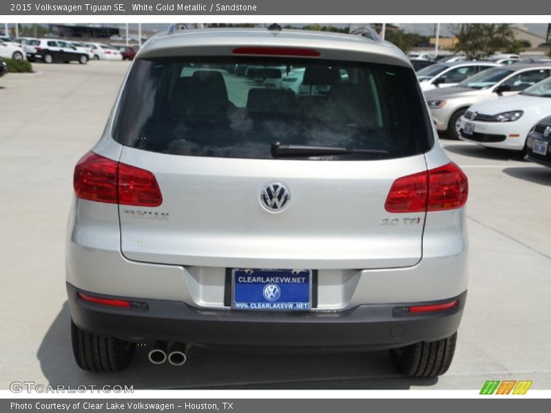 White Gold Metallic / Sandstone 2015 Volkswagen Tiguan SE