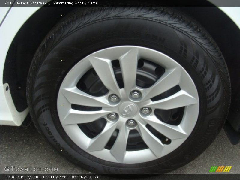 Shimmering White / Camel 2013 Hyundai Sonata GLS