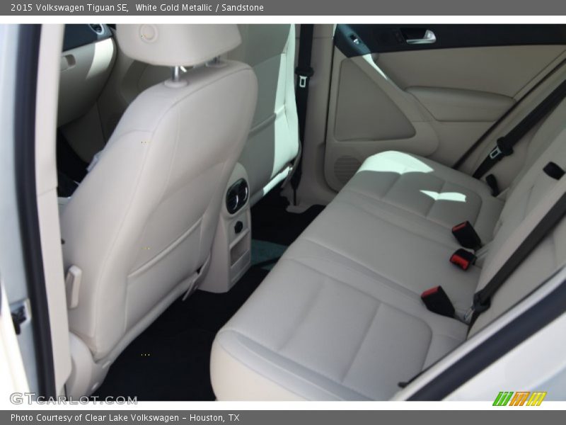 White Gold Metallic / Sandstone 2015 Volkswagen Tiguan SE