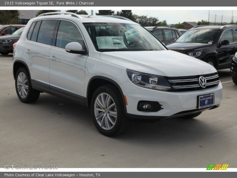 Pure White / Charcoal 2015 Volkswagen Tiguan SE