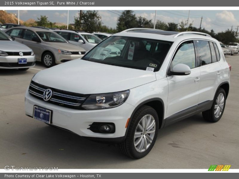 Pure White / Charcoal 2015 Volkswagen Tiguan SE
