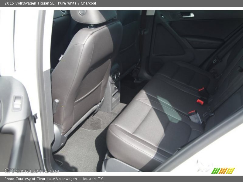 Pure White / Charcoal 2015 Volkswagen Tiguan SE