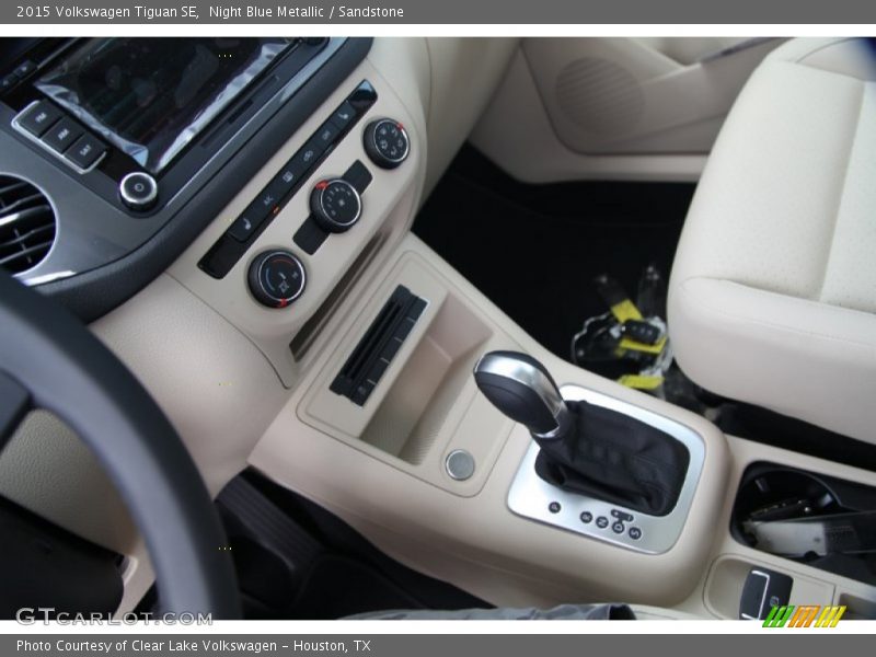 Night Blue Metallic / Sandstone 2015 Volkswagen Tiguan SE