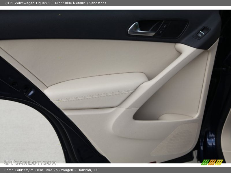 Night Blue Metallic / Sandstone 2015 Volkswagen Tiguan SE