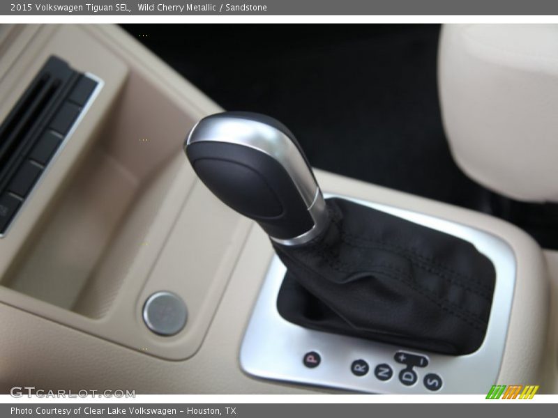 Wild Cherry Metallic / Sandstone 2015 Volkswagen Tiguan SEL