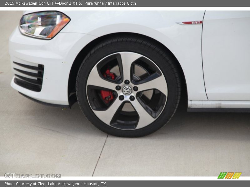 Pure White / Interlagos Cloth 2015 Volkswagen Golf GTI 4-Door 2.0T S