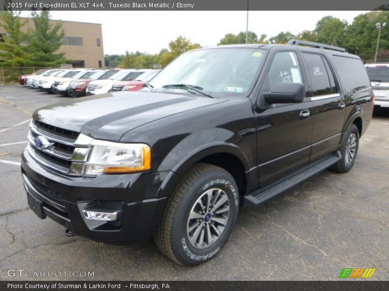 Front 3/4 View of 2015 Expedition EL XLT 4x4