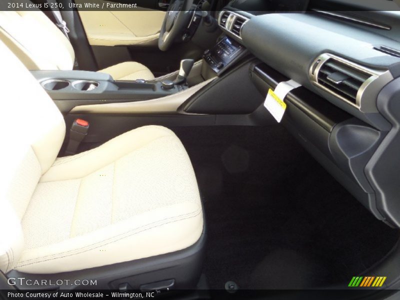 Ultra White / Parchment 2014 Lexus IS 250