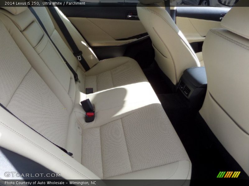 Ultra White / Parchment 2014 Lexus IS 250