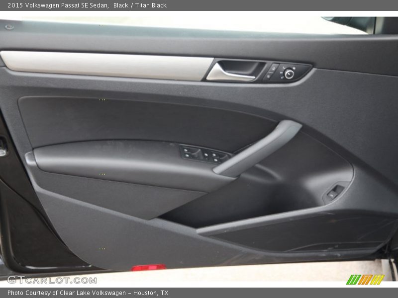 Black / Titan Black 2015 Volkswagen Passat SE Sedan