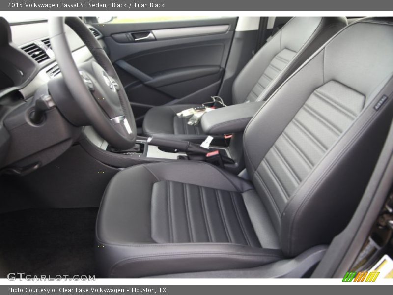 Front Seat of 2015 Passat SE Sedan