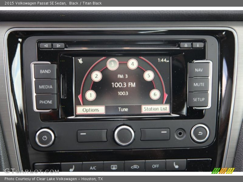 Black / Titan Black 2015 Volkswagen Passat SE Sedan