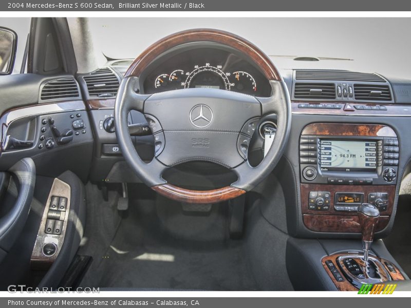 Dashboard of 2004 S 600 Sedan