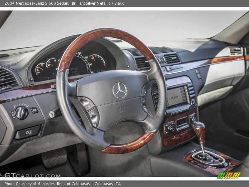 Dashboard of 2004 S 600 Sedan
