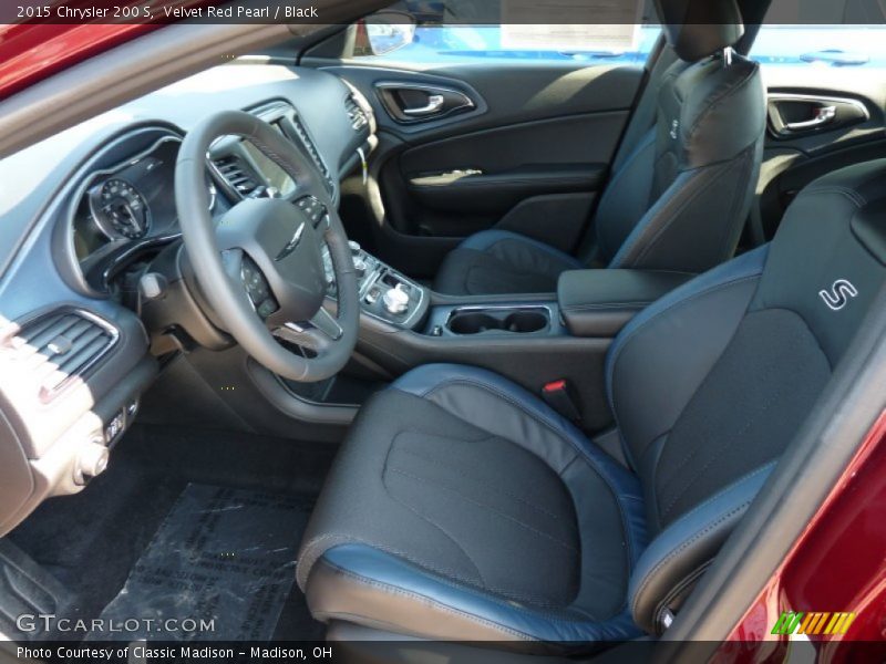 Velvet Red Pearl / Black 2015 Chrysler 200 S