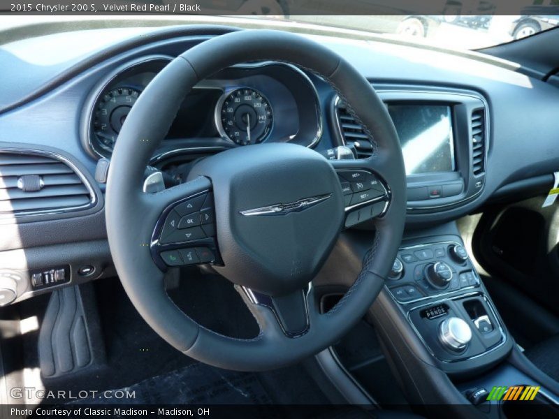 Velvet Red Pearl / Black 2015 Chrysler 200 S