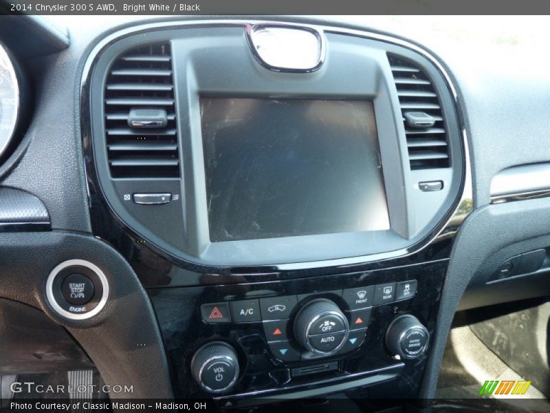 Bright White / Black 2014 Chrysler 300 S AWD
