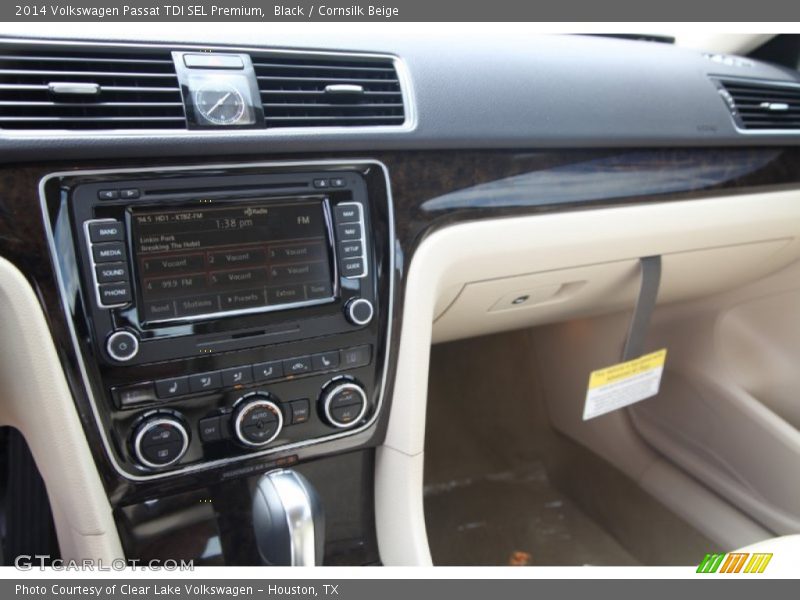Black / Cornsilk Beige 2014 Volkswagen Passat TDI SEL Premium