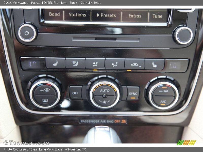 Black / Cornsilk Beige 2014 Volkswagen Passat TDI SEL Premium