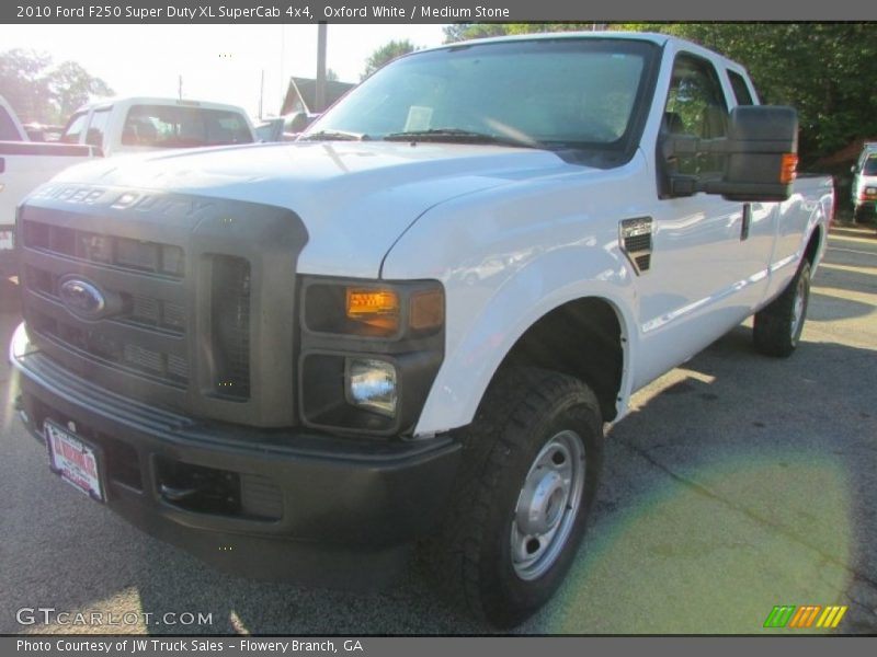 Oxford White / Medium Stone 2010 Ford F250 Super Duty XL SuperCab 4x4