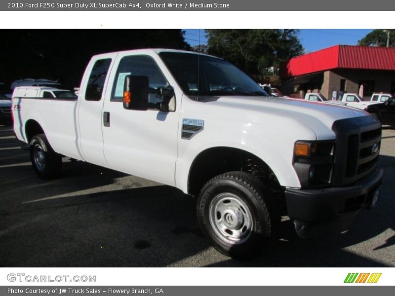 Oxford White / Medium Stone 2010 Ford F250 Super Duty XL SuperCab 4x4