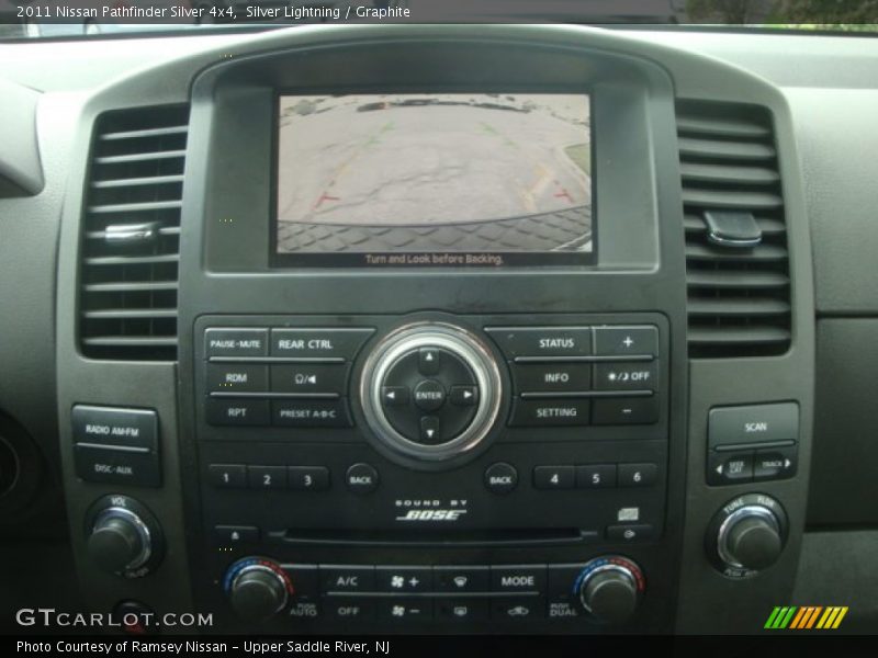 Silver Lightning / Graphite 2011 Nissan Pathfinder Silver 4x4