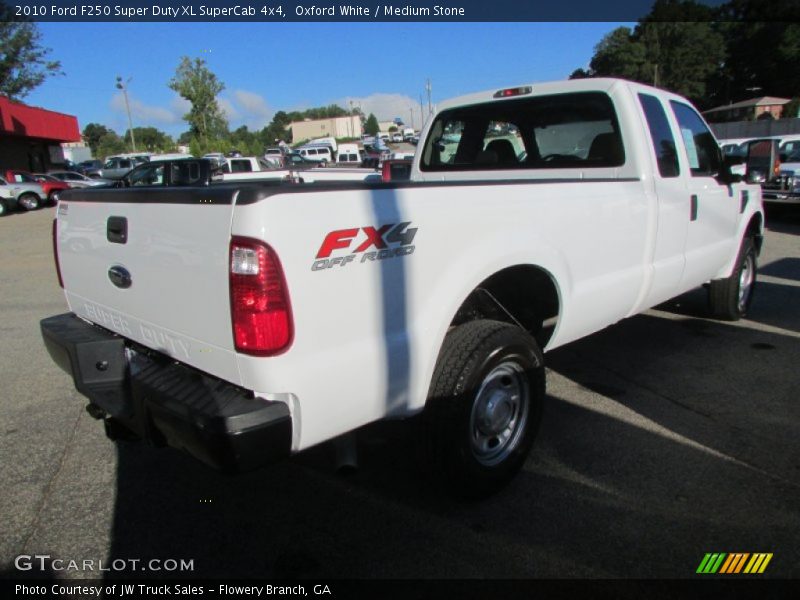 Oxford White / Medium Stone 2010 Ford F250 Super Duty XL SuperCab 4x4