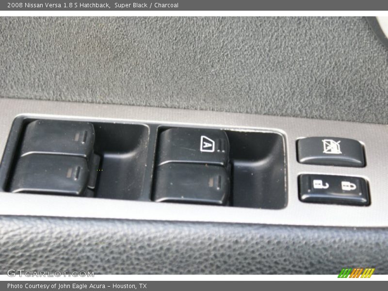 Super Black / Charcoal 2008 Nissan Versa 1.8 S Hatchback