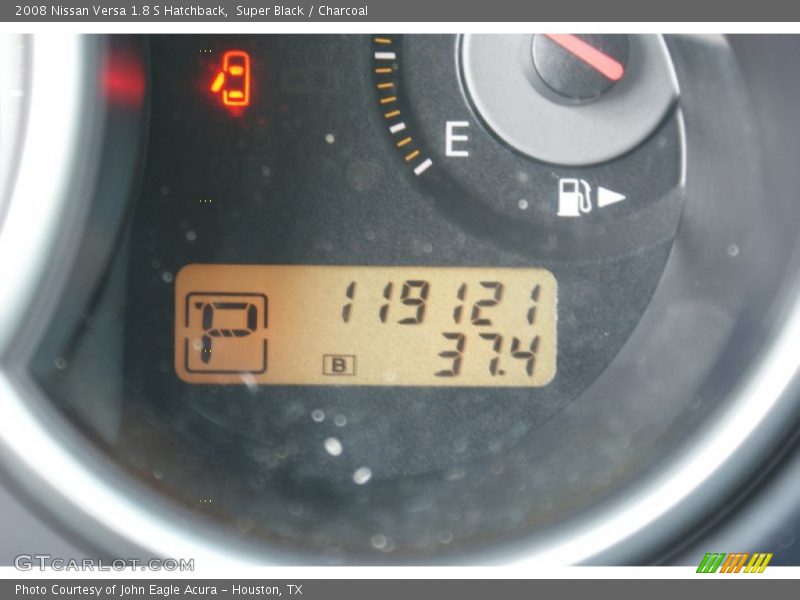 Super Black / Charcoal 2008 Nissan Versa 1.8 S Hatchback