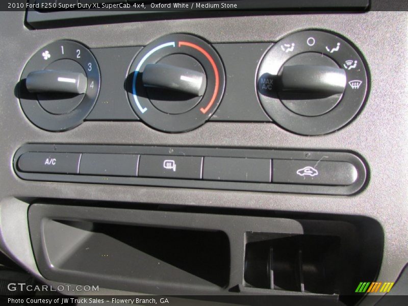Oxford White / Medium Stone 2010 Ford F250 Super Duty XL SuperCab 4x4