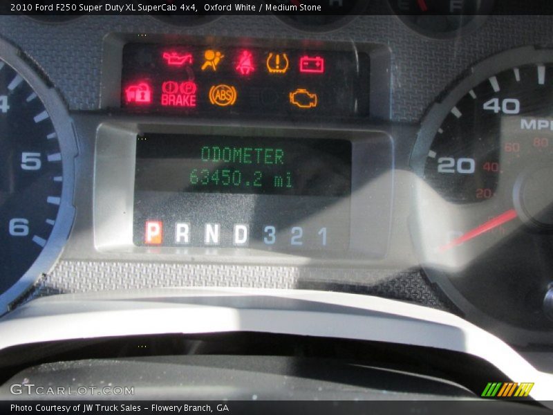 Oxford White / Medium Stone 2010 Ford F250 Super Duty XL SuperCab 4x4