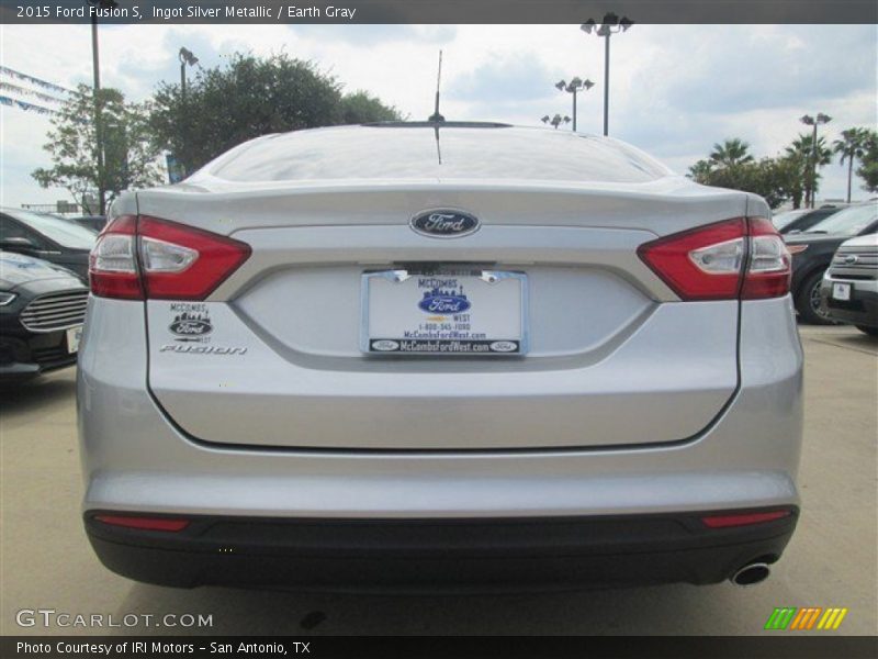 Ingot Silver Metallic / Earth Gray 2015 Ford Fusion S