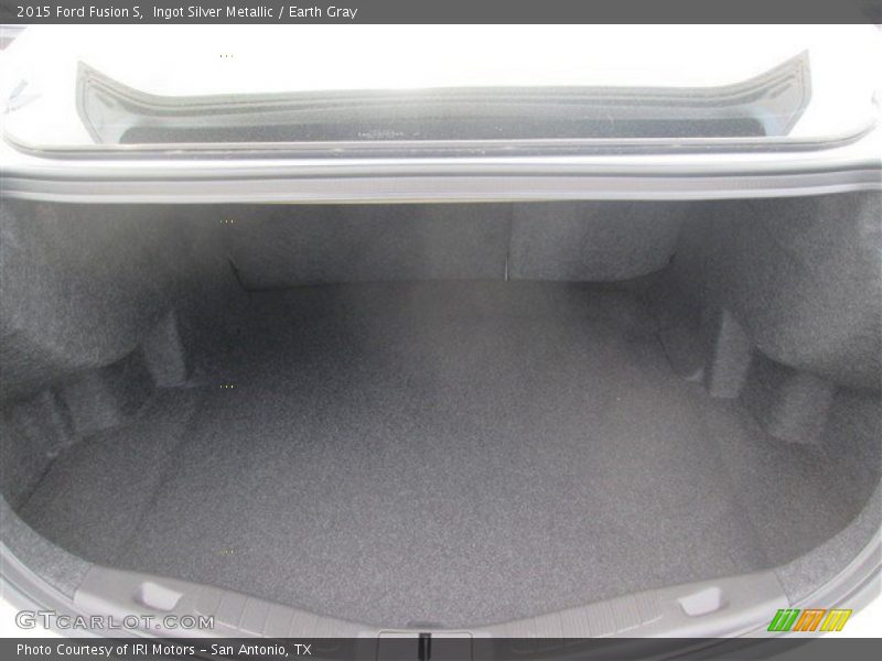 Ingot Silver Metallic / Earth Gray 2015 Ford Fusion S