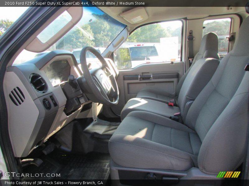 Oxford White / Medium Stone 2010 Ford F250 Super Duty XL SuperCab 4x4