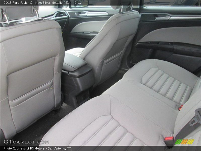 Ingot Silver Metallic / Earth Gray 2015 Ford Fusion S