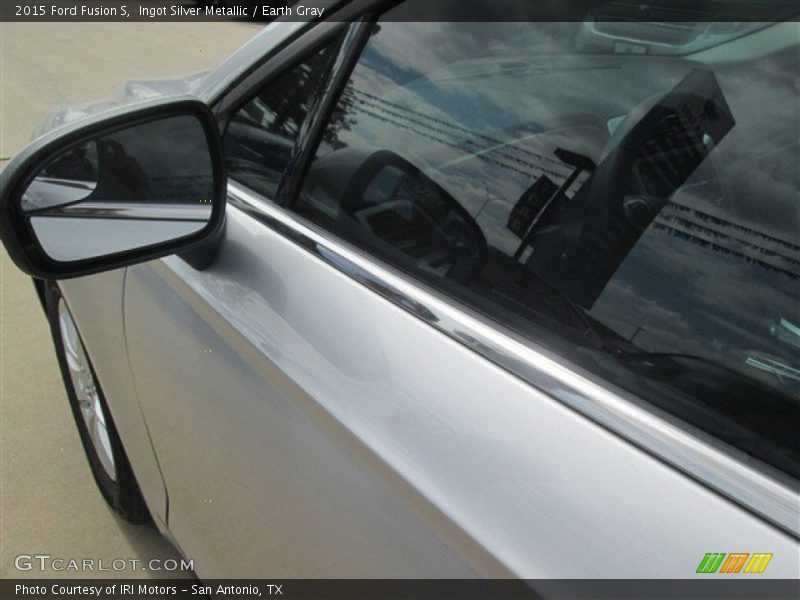 Ingot Silver Metallic / Earth Gray 2015 Ford Fusion S