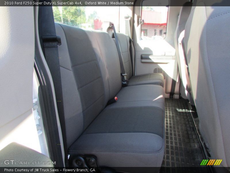 Oxford White / Medium Stone 2010 Ford F250 Super Duty XL SuperCab 4x4
