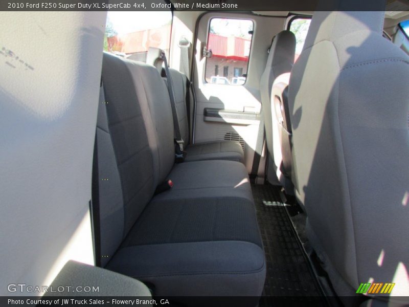 Oxford White / Medium Stone 2010 Ford F250 Super Duty XL SuperCab 4x4