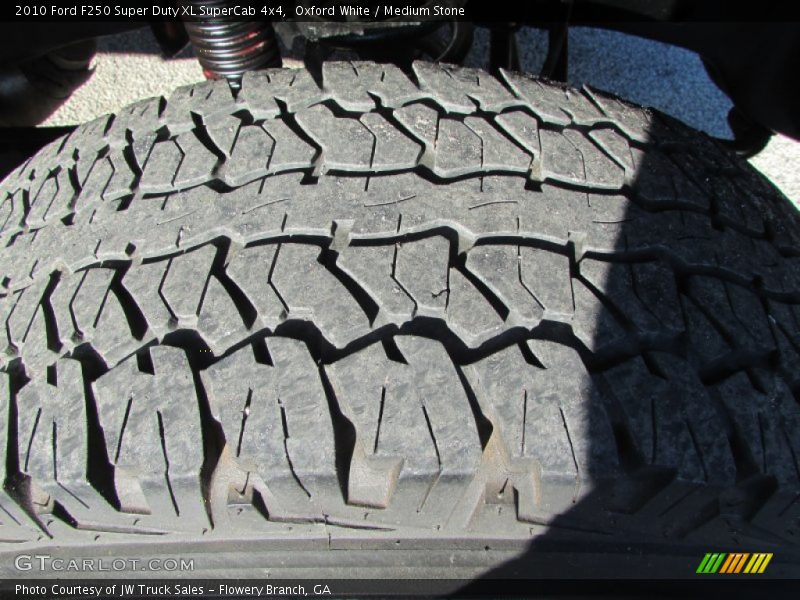 Oxford White / Medium Stone 2010 Ford F250 Super Duty XL SuperCab 4x4