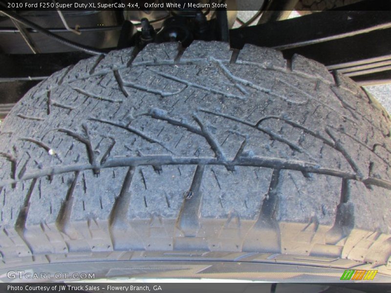 Oxford White / Medium Stone 2010 Ford F250 Super Duty XL SuperCab 4x4