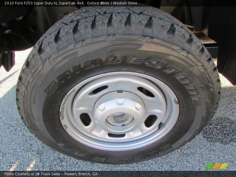 Oxford White / Medium Stone 2010 Ford F250 Super Duty XL SuperCab 4x4