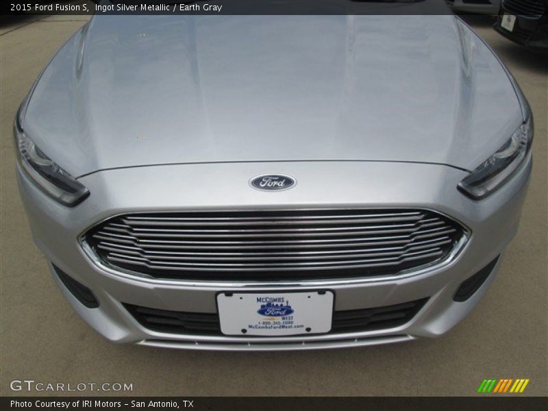 Ingot Silver Metallic / Earth Gray 2015 Ford Fusion S