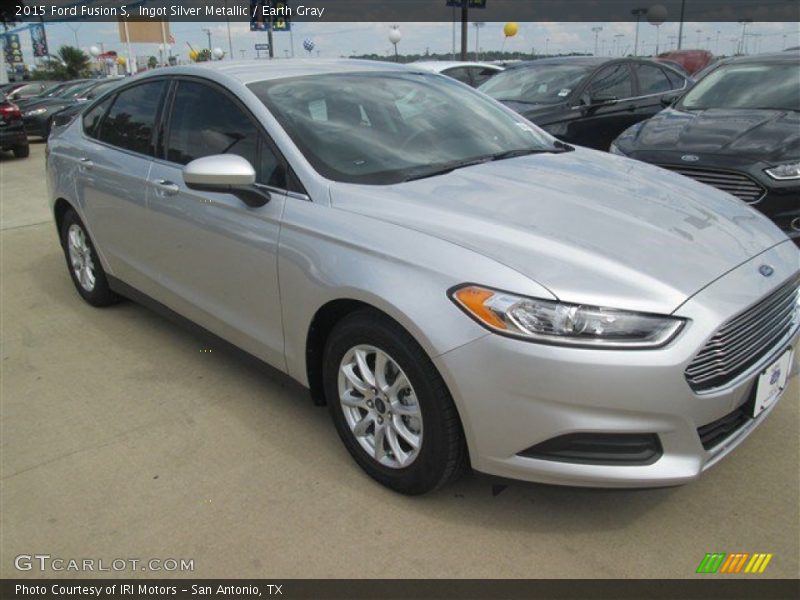 Ingot Silver Metallic / Earth Gray 2015 Ford Fusion S