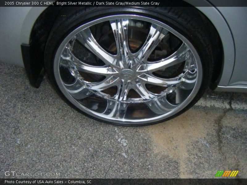 Bright Silver Metallic / Dark Slate Gray/Medium Slate Gray 2005 Chrysler 300 C HEMI