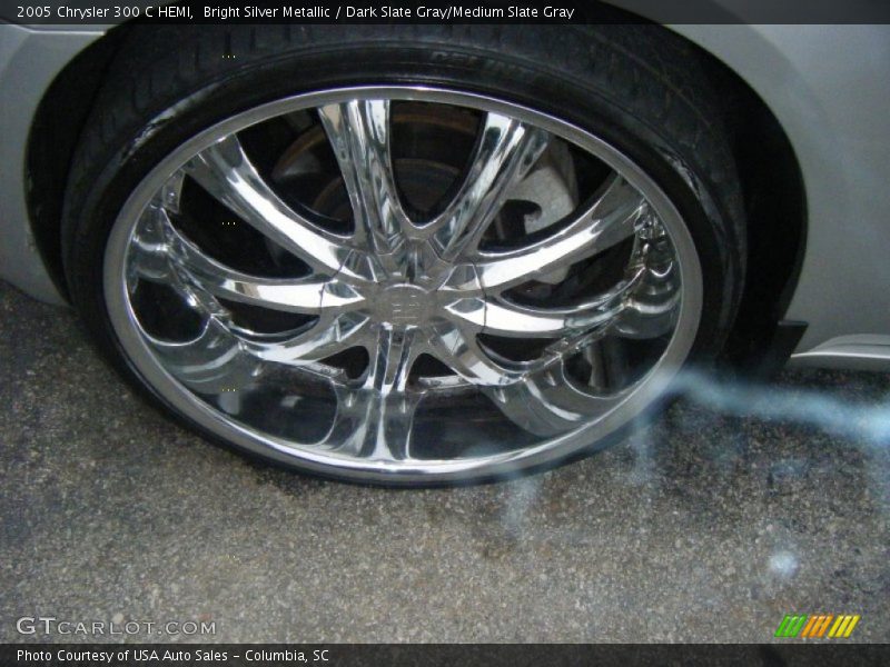 Bright Silver Metallic / Dark Slate Gray/Medium Slate Gray 2005 Chrysler 300 C HEMI